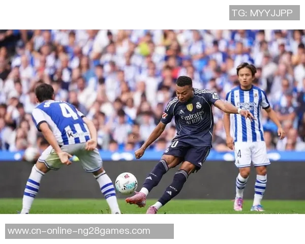 11月8日欧冠精彩对决回顾尤文图斯与曼联的巅峰对决录像集锦